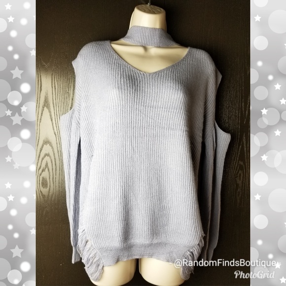 Cold shoulder choker gray lavender sweater - Picture 7 of 7